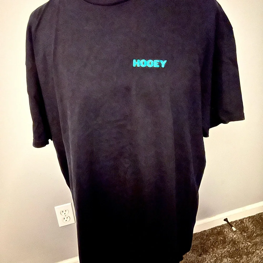 Hooey Black Tee with Striped Graphic - Picture 2 of 3